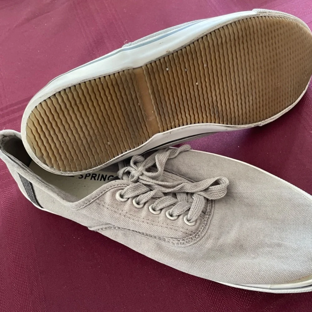 Men’s Call it Spring - Picture 2 of 3